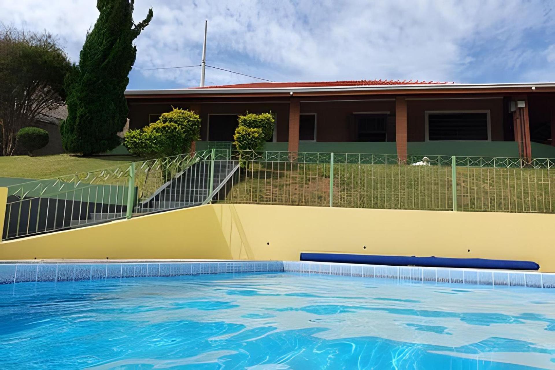 Chacara Com Piscina Aquecida- Perdoes Villa Bom Jesus dos Perdoes Luaran gambar